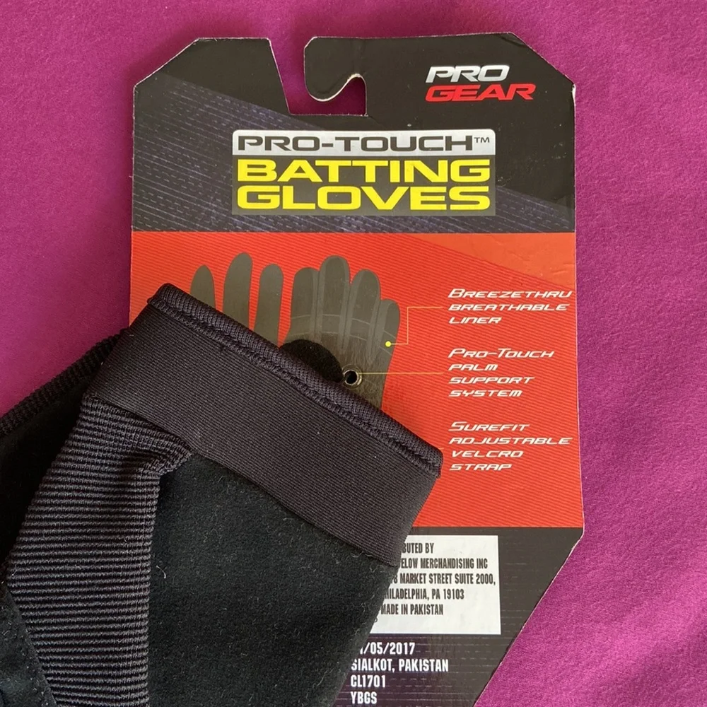 NWT Pro Gear Pro-Touch Batting Gloves Youth